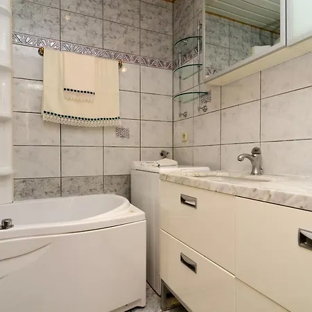 Paco Apartment